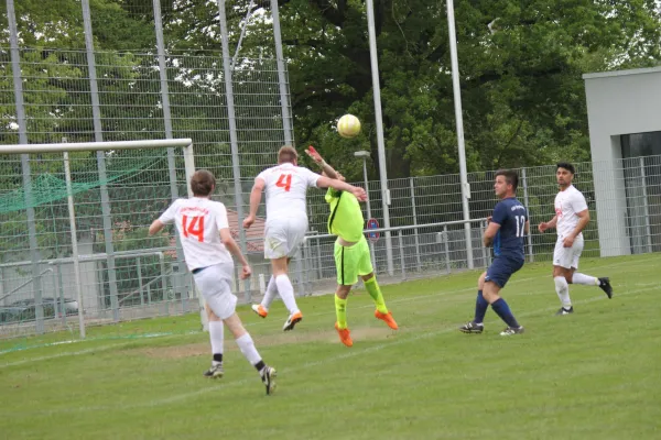 TSV Hertingshausen II : FSV Berghausen II
