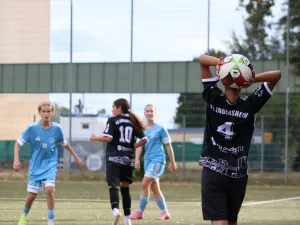 C-Mädchen des TSV Hertingshausen holen einen Punkt in Eddersheim