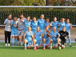 Starker 3. Platz in Berlin: TSV-Mädchen sorgen beim Einheits-Cup für Aufsehen