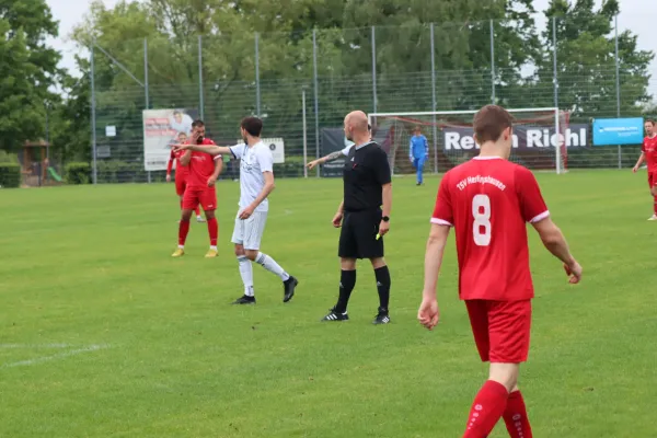 TSV Hertingshausen : Eintracht Baunatal