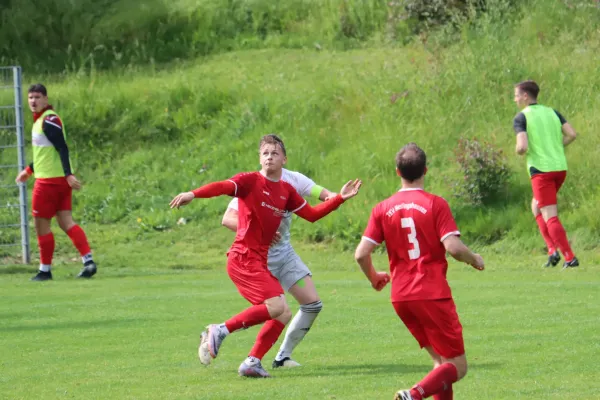 TSV Hertingshausen : Eintracht Baunatal